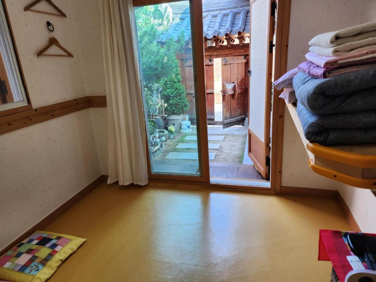 Beautiful House Hotel Jeonju Bagian luar foto