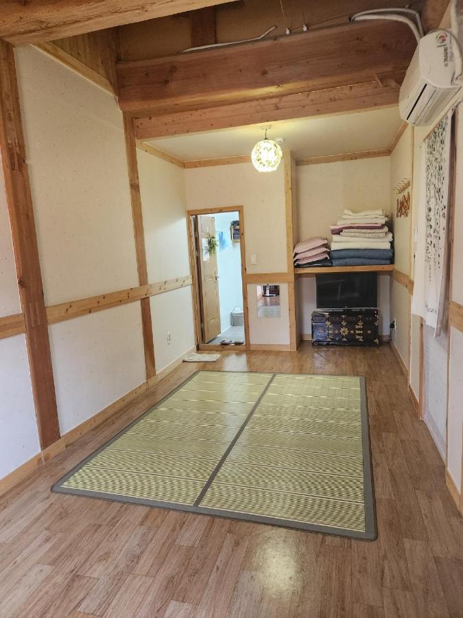 Beautiful House Hotel Jeonju Bagian luar foto