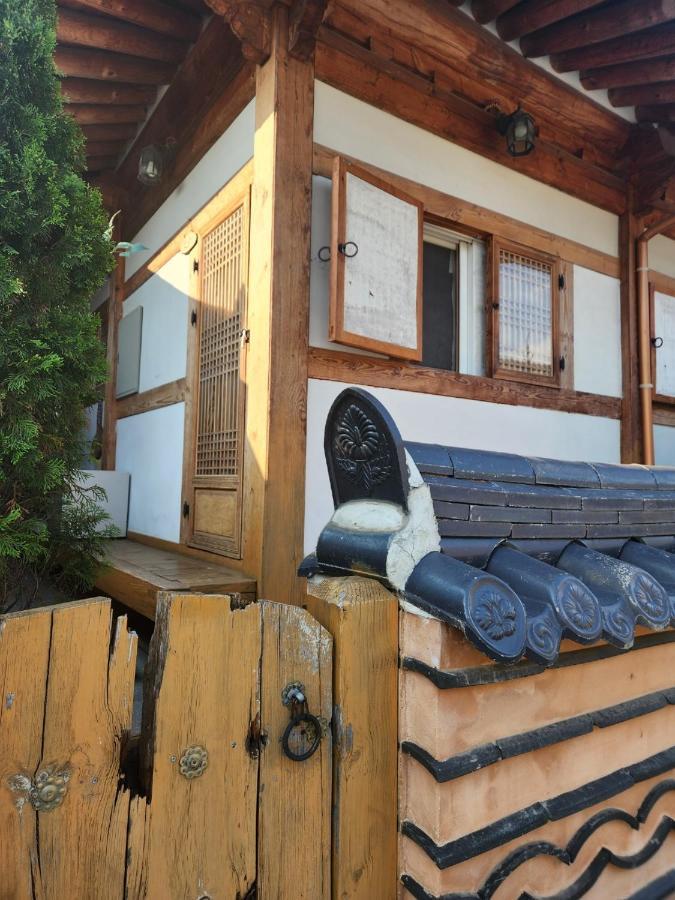Beautiful House Hotel Jeonju Bagian luar foto