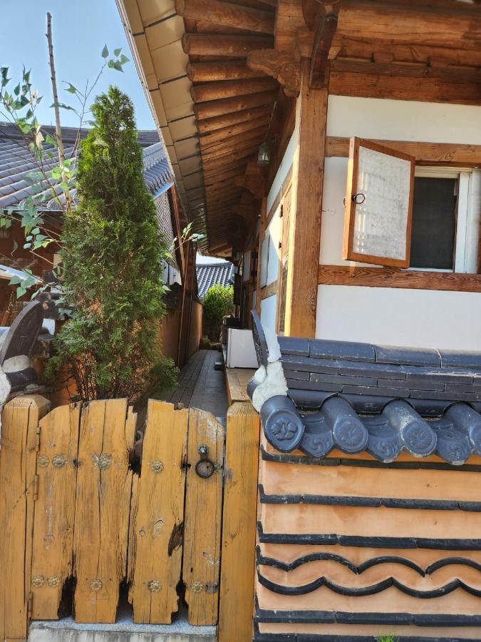 Beautiful House Hotel Jeonju Bagian luar foto