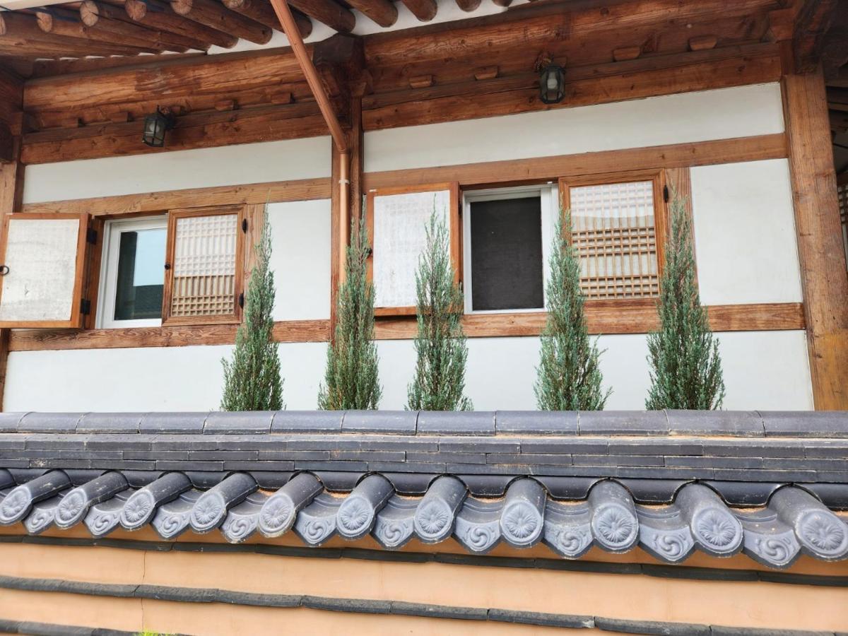 Beautiful House Hotel Jeonju Bagian luar foto