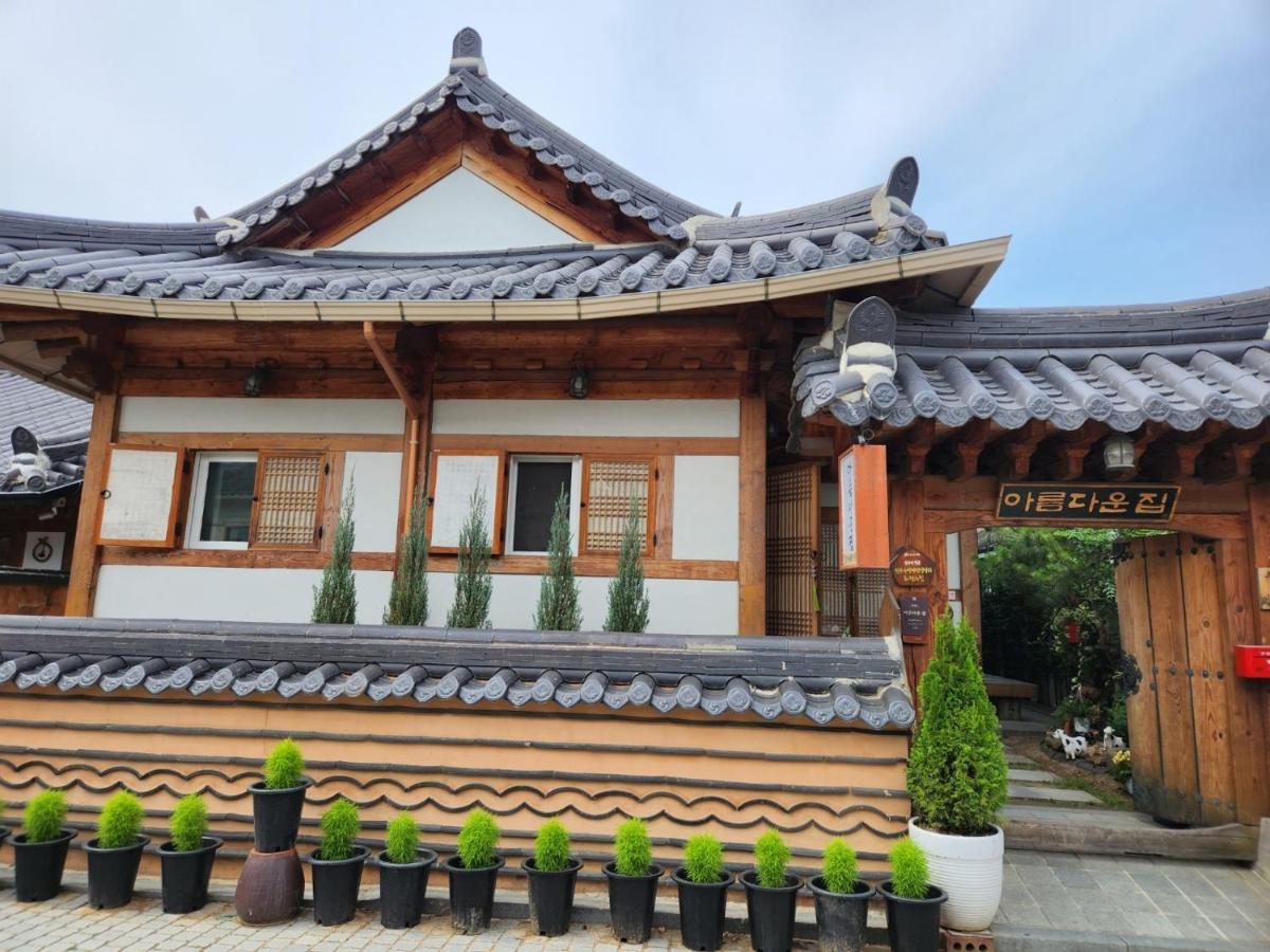Beautiful House Hotel Jeonju Bagian luar foto